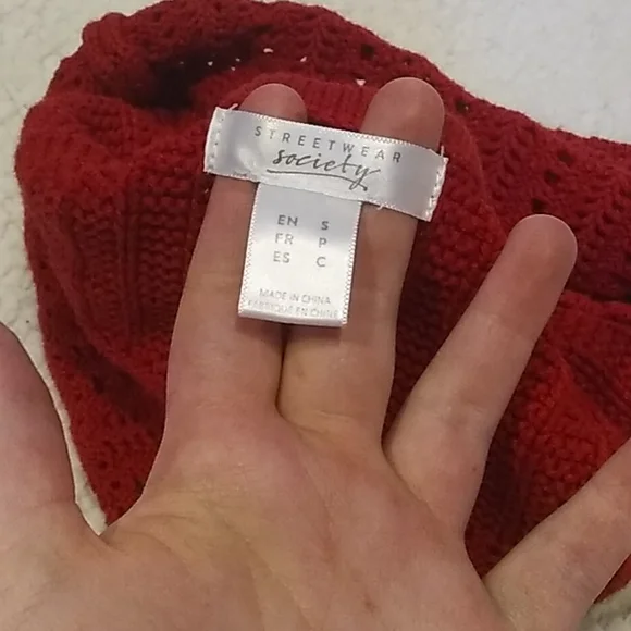 Crop top - Picture 3 of 4